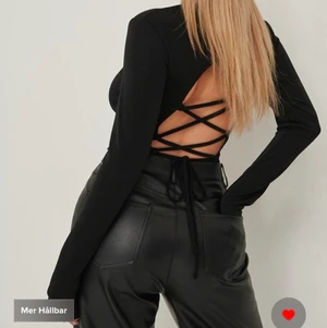 Nakd tröja - Nypris 319kr budgivning från 150kr frakt tillkommer. Storlek XS. Tröjan är ny, lapparna är kvar. Aldrig använd bara testat!! Bilderna är lånade!!