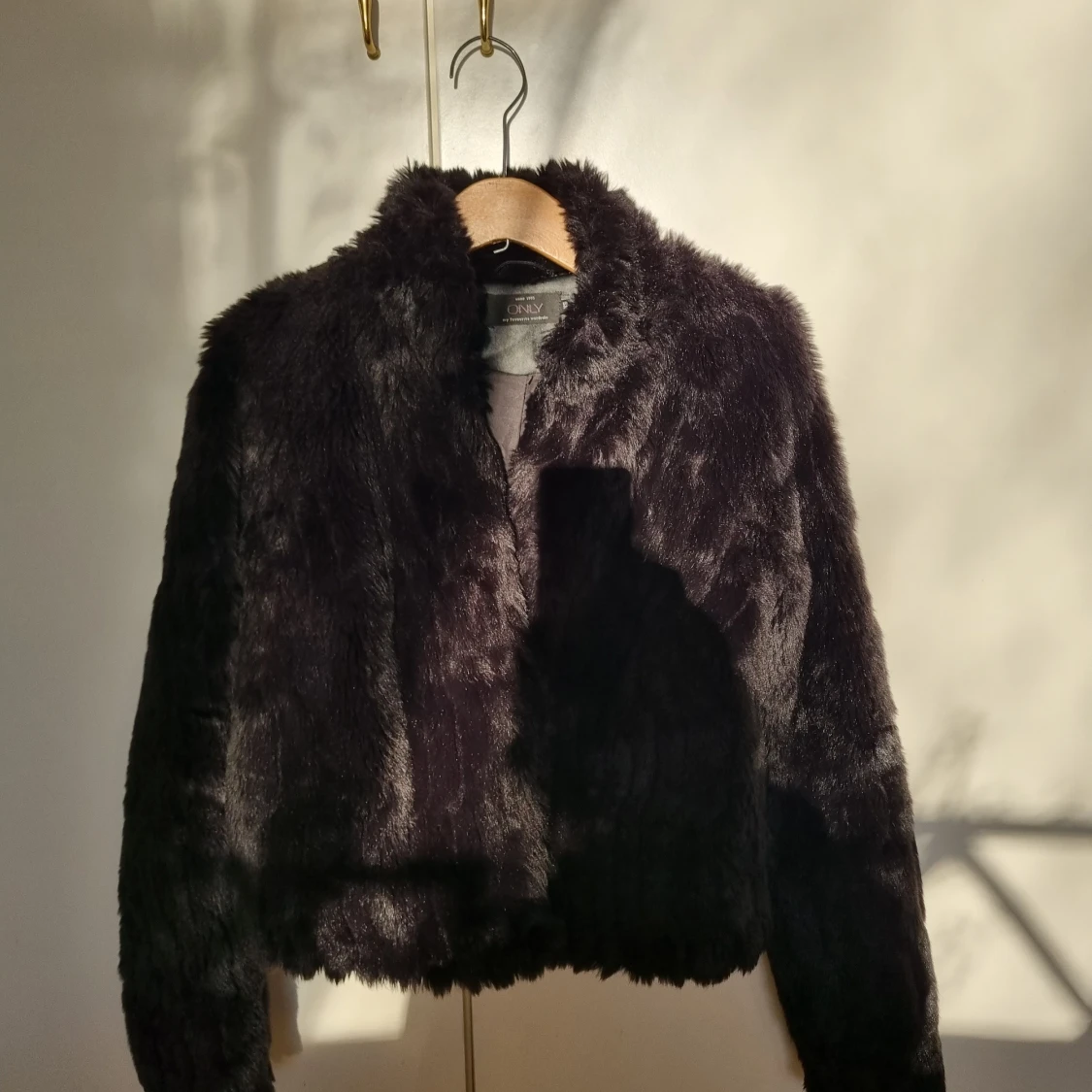 Kort jacka i fuskpäls - 90