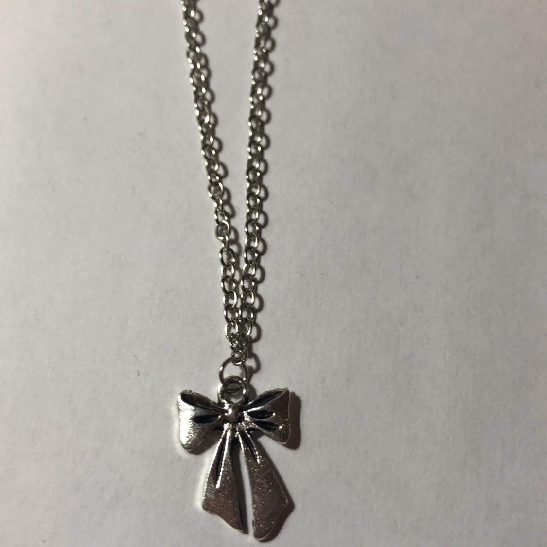 Halsband med rosett  - 90