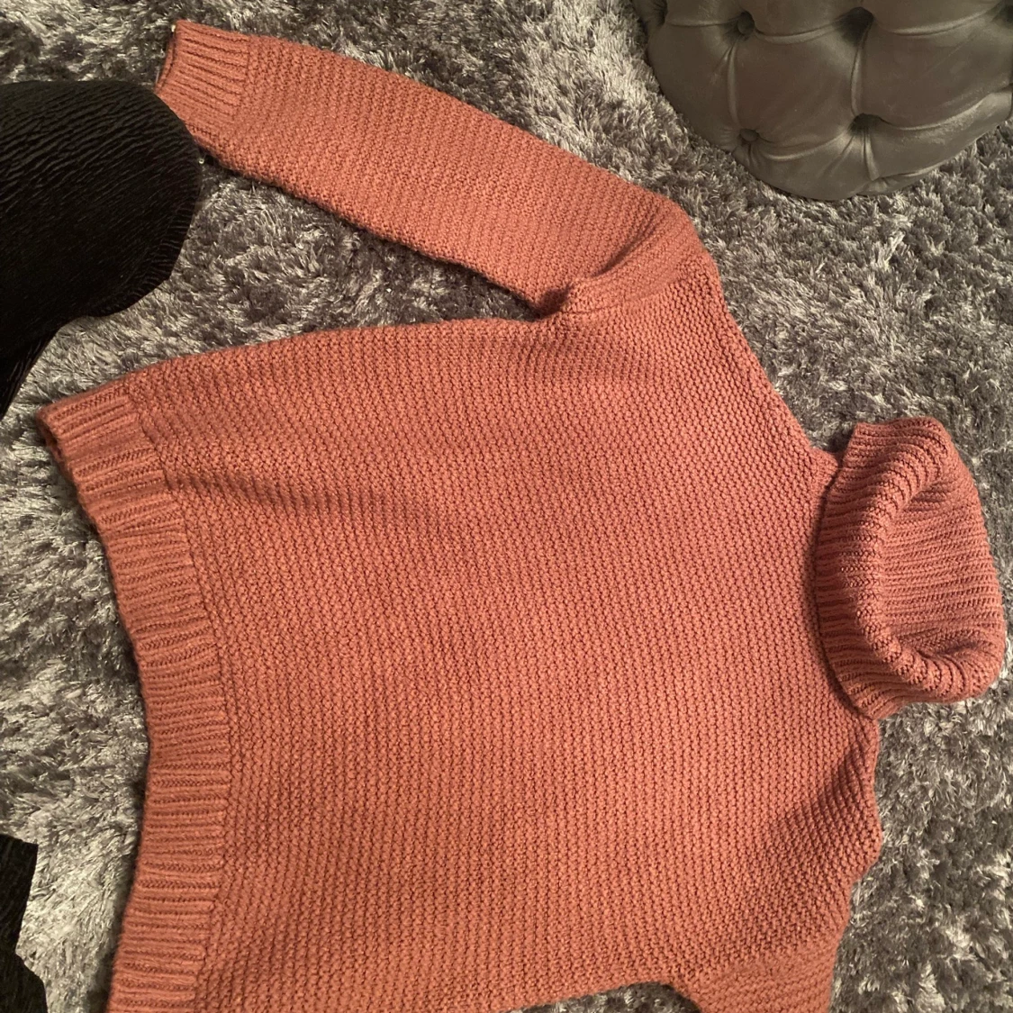 stickad tröja