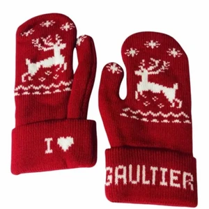 Jean Paul Gaultier vantar - Säljer dessa vantar helt oanvända och kvar i sin förpackning. Så fin kvalité, tjocka och mysiga 🤍🤍