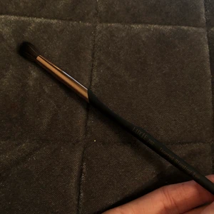 Sminkborste - Oanvänd sminkborste. Fick i glossybox för någon månad sen!