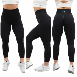 Träningstights från xshapes - Helt oanvända träningstights från Xshapes som framhäver rumpan. Storlek L men små i storlek.