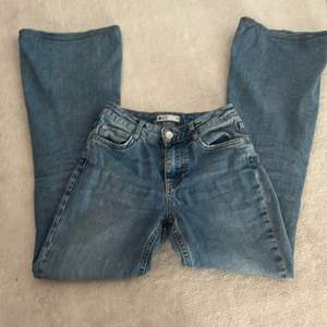 Säljer mina bootcut jeans från Gina, finns inte längre kvar på hemsidan. Köptes för 599.