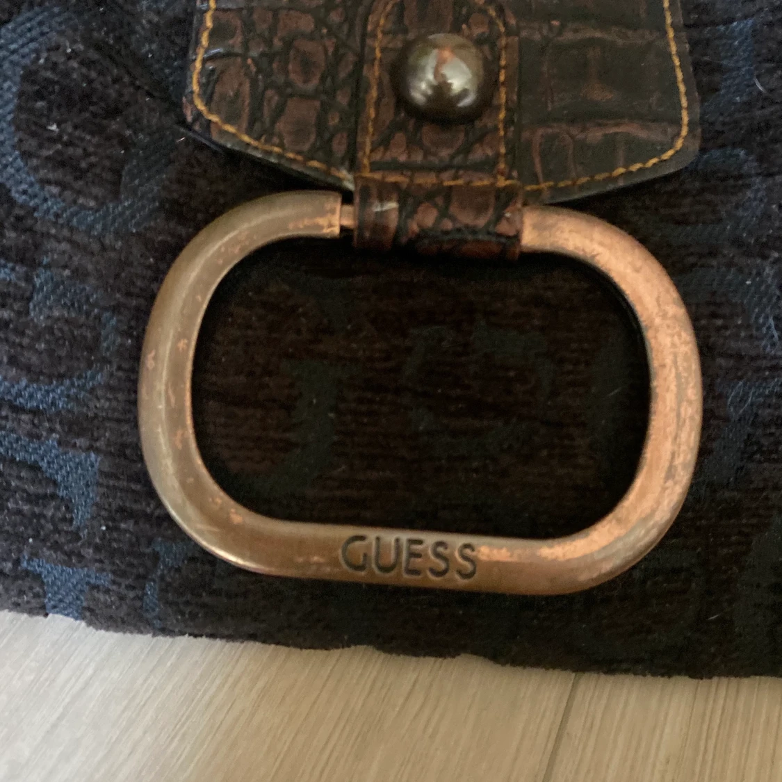 Guess väska - 90
