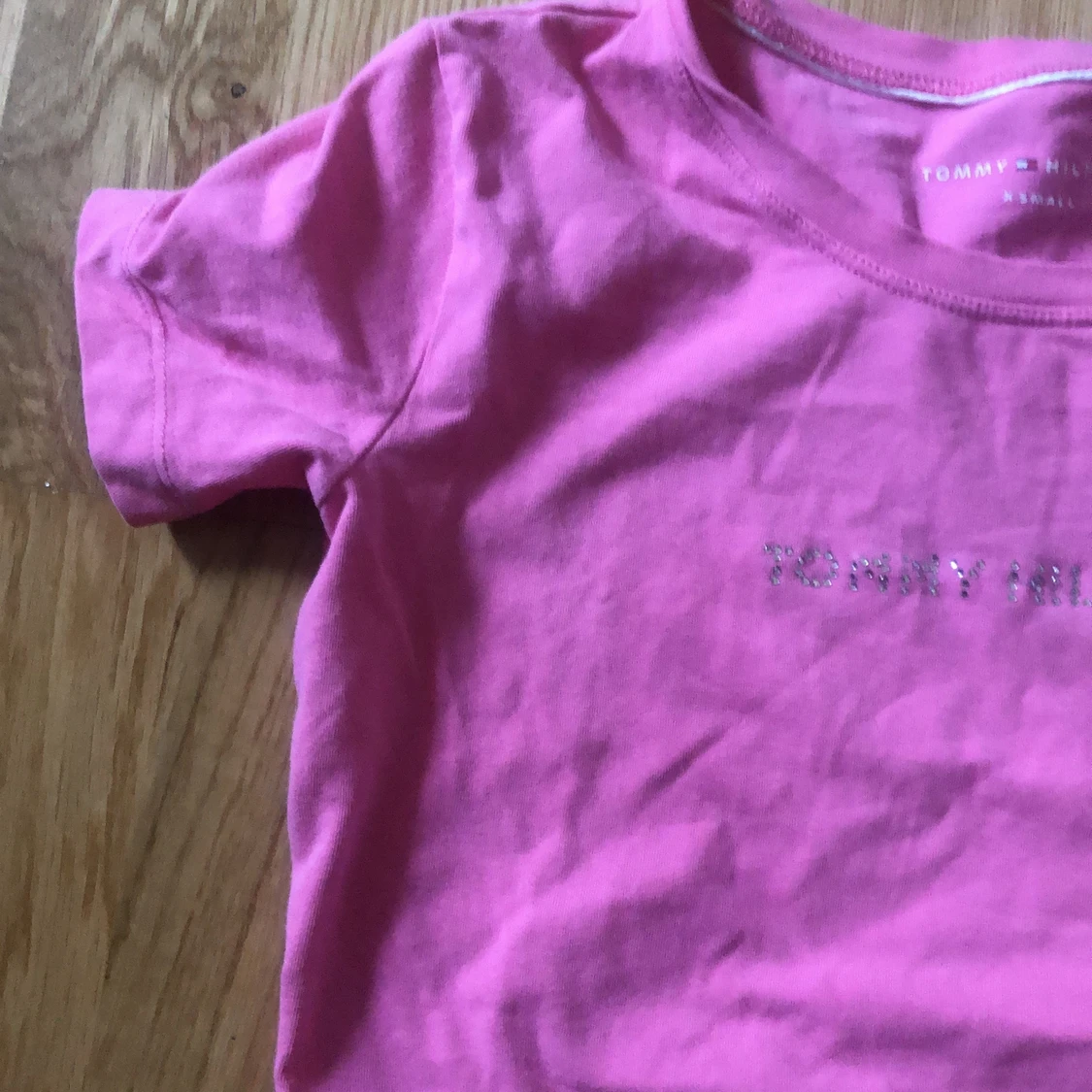 Oanvänd tommy hilfiger tshirt - 91