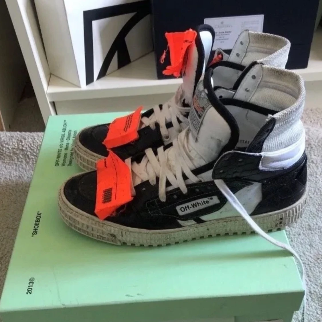 OFF-WHITE sneakers storlek 37 - 90
