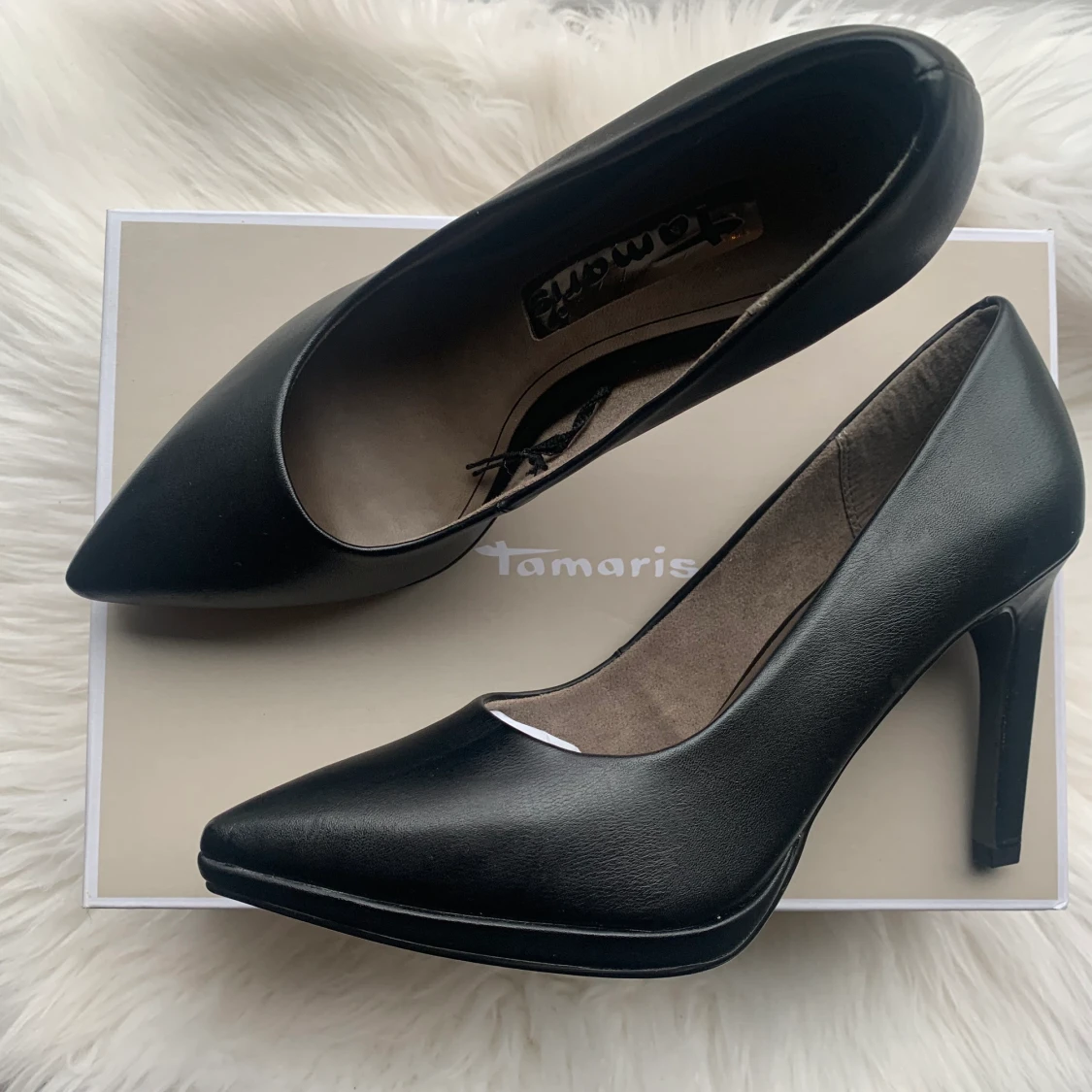 Tamaris klassiska pumps. Strl 38