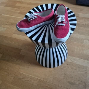 Vans - Vans i mocca. Använt typ två ggr. Som nya!
