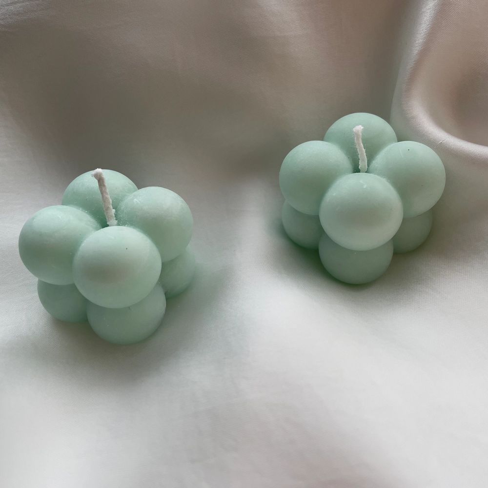 Här är ett av våra fina småbubbelljus i färgen Sagè!🌿🤍🌵Passar fint med andra färger som Cotton!😍 Man kan även köpa ett fyrpack med självutvalda färger för 119 kr!✨. Accessoarer.