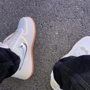 Travis scott x airforce - Använda 2 gånger super fina direkt från stock x allt finns med