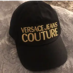 Versace keps