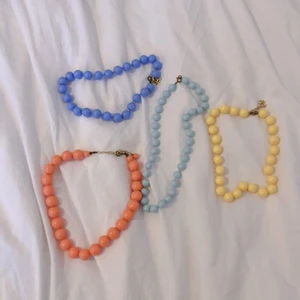 Pärlhalsband  - 30kr/st