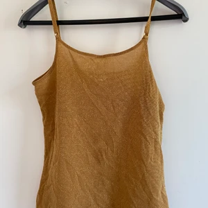 glittrigt linne - jättesnyggt glittrigt linne köpt second hand