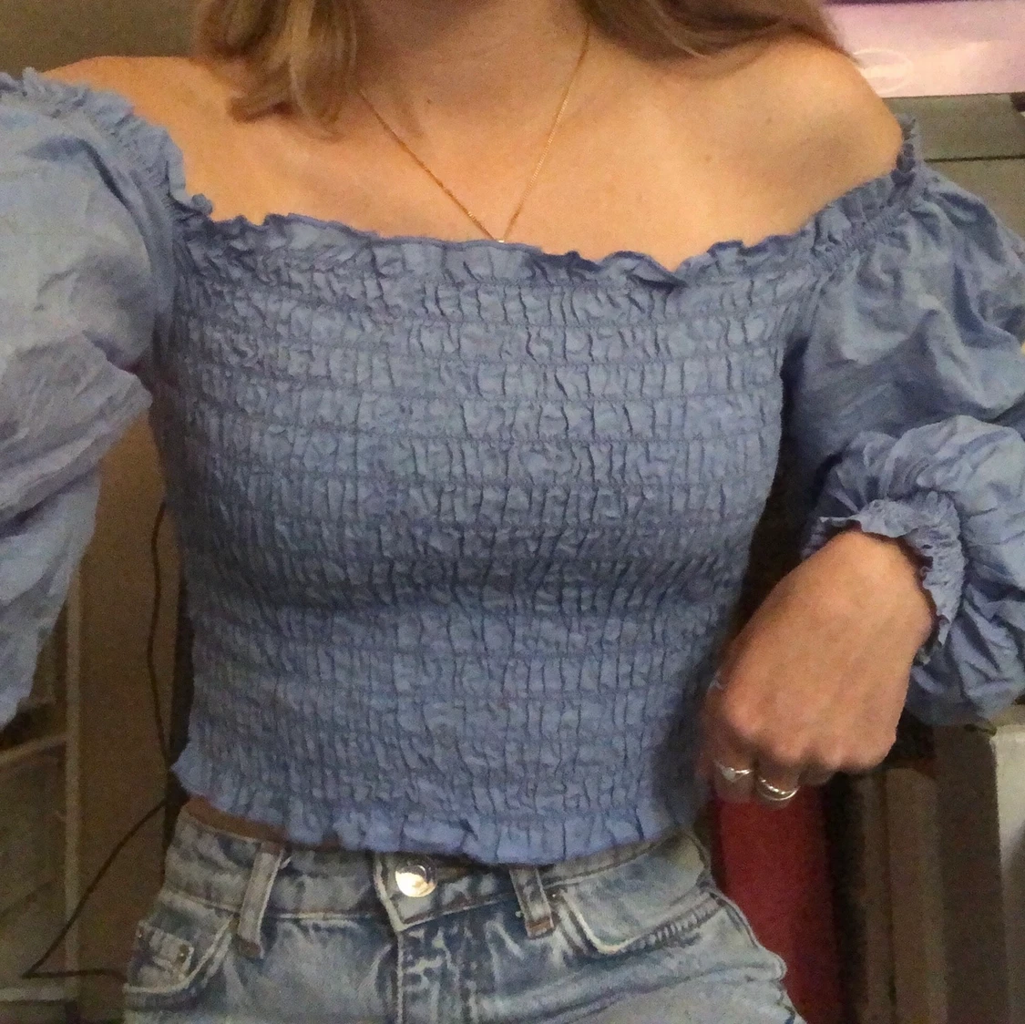 Blå off shoulder topp - 90
