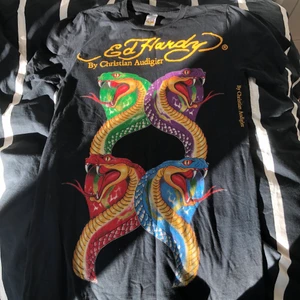 Äkta ed hardy tisha - Storlek S limited edition tisha