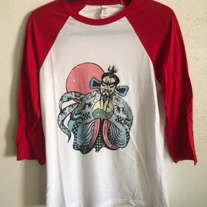 Big Trouble In Little China Retro Tee - Unisex Big Trouble In Little China Retro Movie Baseball T-Shirt  Size small, regular men’s small fit.  Like new condition, no flaws or damage.  DM if you need exact size measurements.   Buyer pays for all shipping costs. All items sent with tracking number.   No swaps, no trades, no offers. 