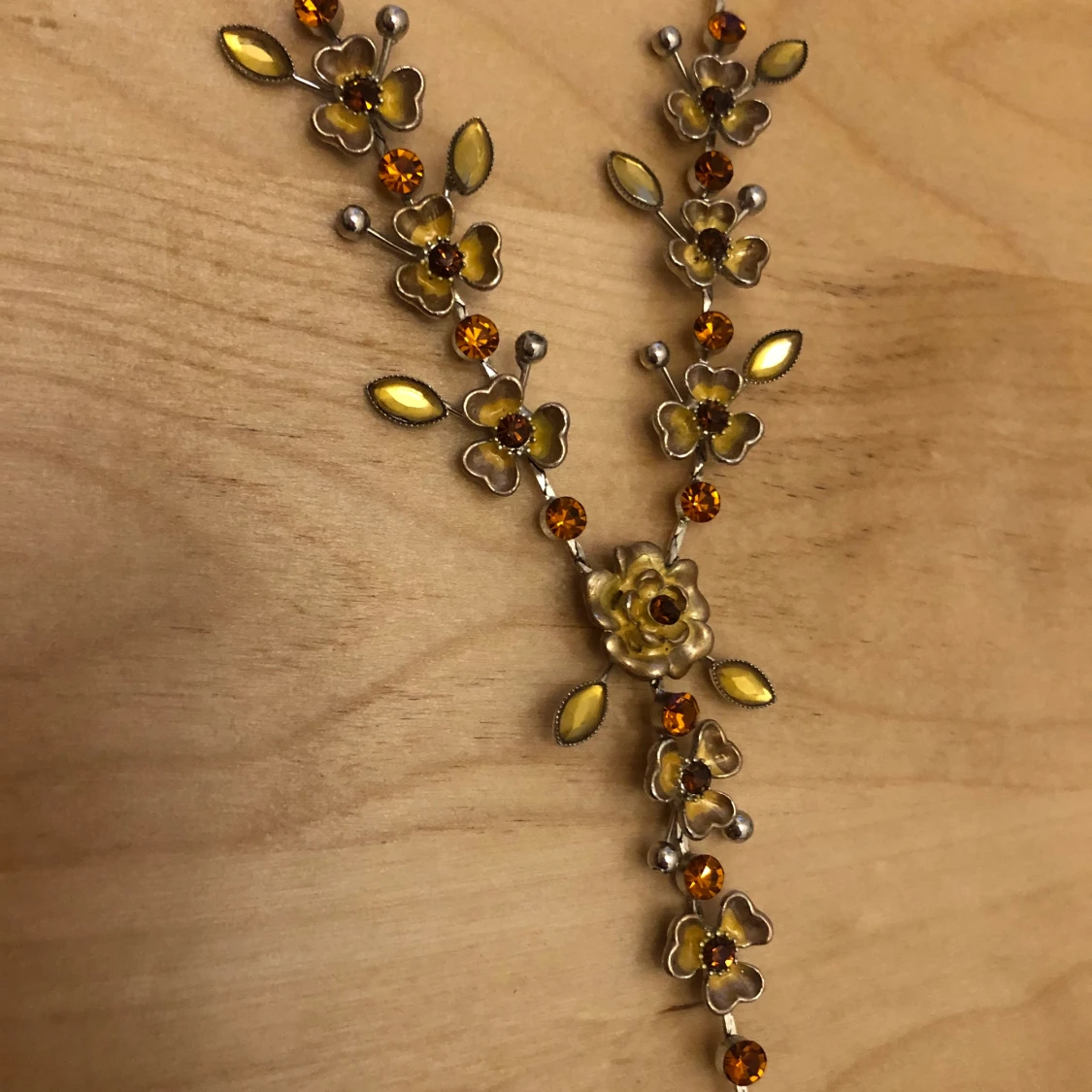 Blommig vintage halsband - 90