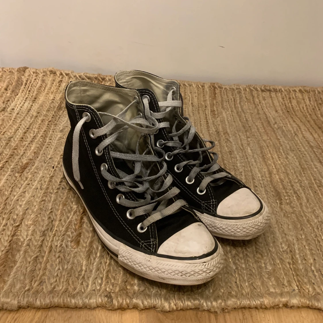 Converse i svart - 90