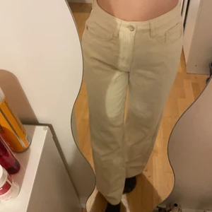 Byxor - Helt oanvänd byxor!