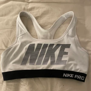 Sport-bh Nike - Storlek S