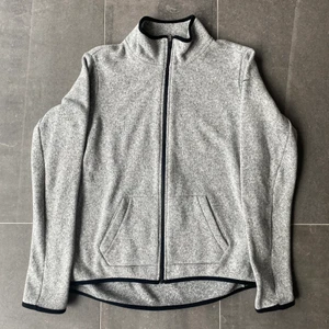 Nike fleece  - Fleece från Nike, storlek L i dam. Fint skick