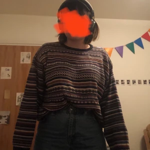 Stickad tröja - Svinmysig tröja!!:D varm och go