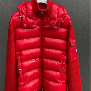 Moncler gardigan röd jacka - Helt ny moncler jacka