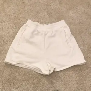 Shorts från My Mum Made It i strl XS. Bra skick