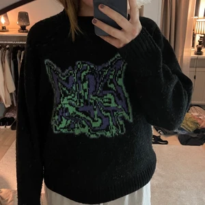 Weekday tröja - Weekday tröja från herravdelningen. Använd ca 3 gånger. Strlk M. 120kr + frakt. Nypris 500kr