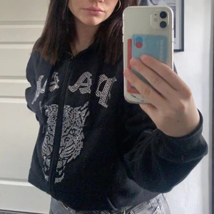 Paaw tröja - Superfin tröja från paaw! I fint skick! Storlek s/m. Priset är ej hugget i sten vid snabb o smidig affär.