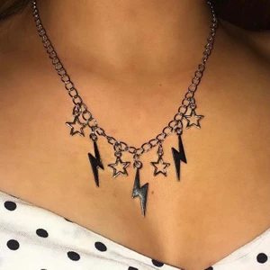 Halsband  - Super fint halsband! 85kr inkl frakt. Vid intresse eller funderingar är det bara att kontakta mig💓⭐️