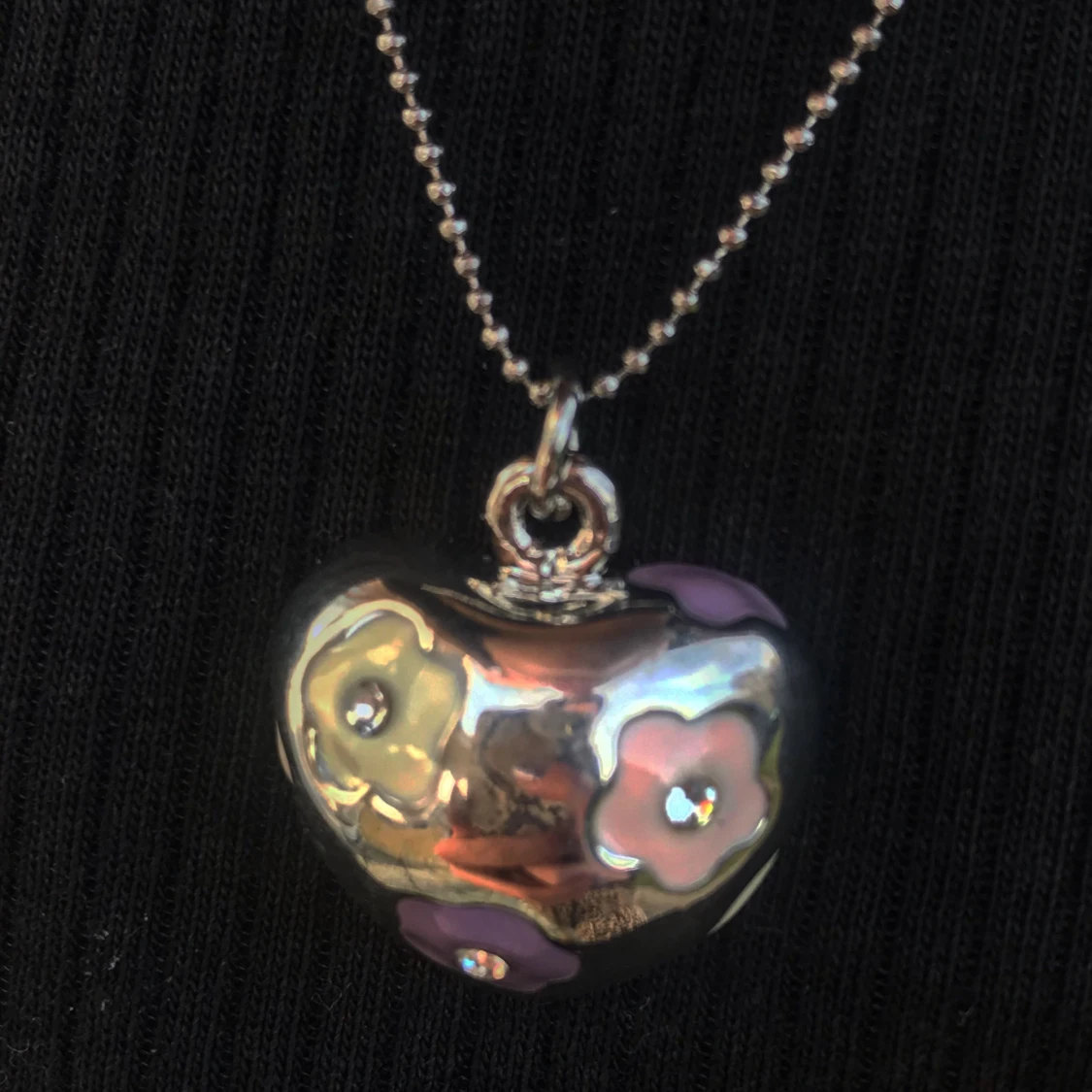 Silverfärgat halsband med hjärta - 91