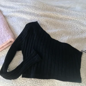 Tröja - Tröja med en arm storlek 34