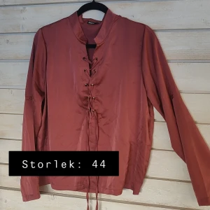 Blus - Blus i bra skick ✨