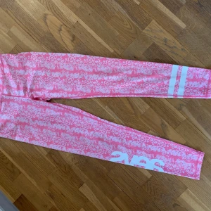 Snygga träningstights Svea  - Bara använda en enstaka gång, Svea, medium, träningstights 