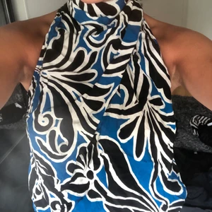 Halterneck - Så fin men har en till liknande så behöver inte denna 