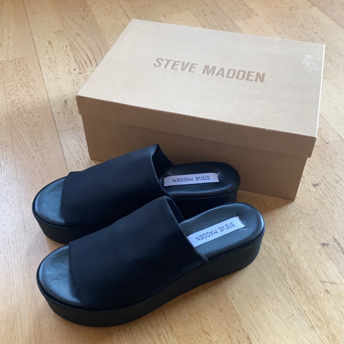 Helt sprillans nya Steve Madde sandaler  - 91