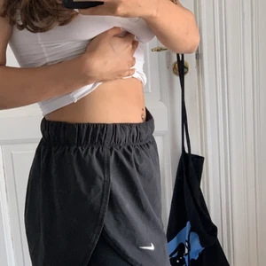 Nike shorts - Typ aldrig använda!