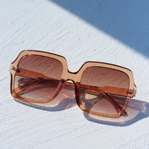 Solglasögon - Frakt 51