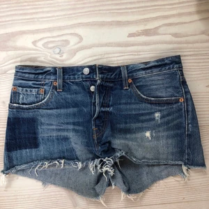 Levis shorts  - Seje levis denim shorts sælges da de er for store til mig ❤️ w28