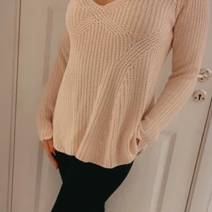 Stickat tröja - Stickat tröja, använt ett fåtal gånger, från Zara 