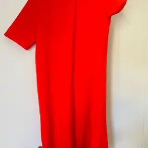 Red short dress
