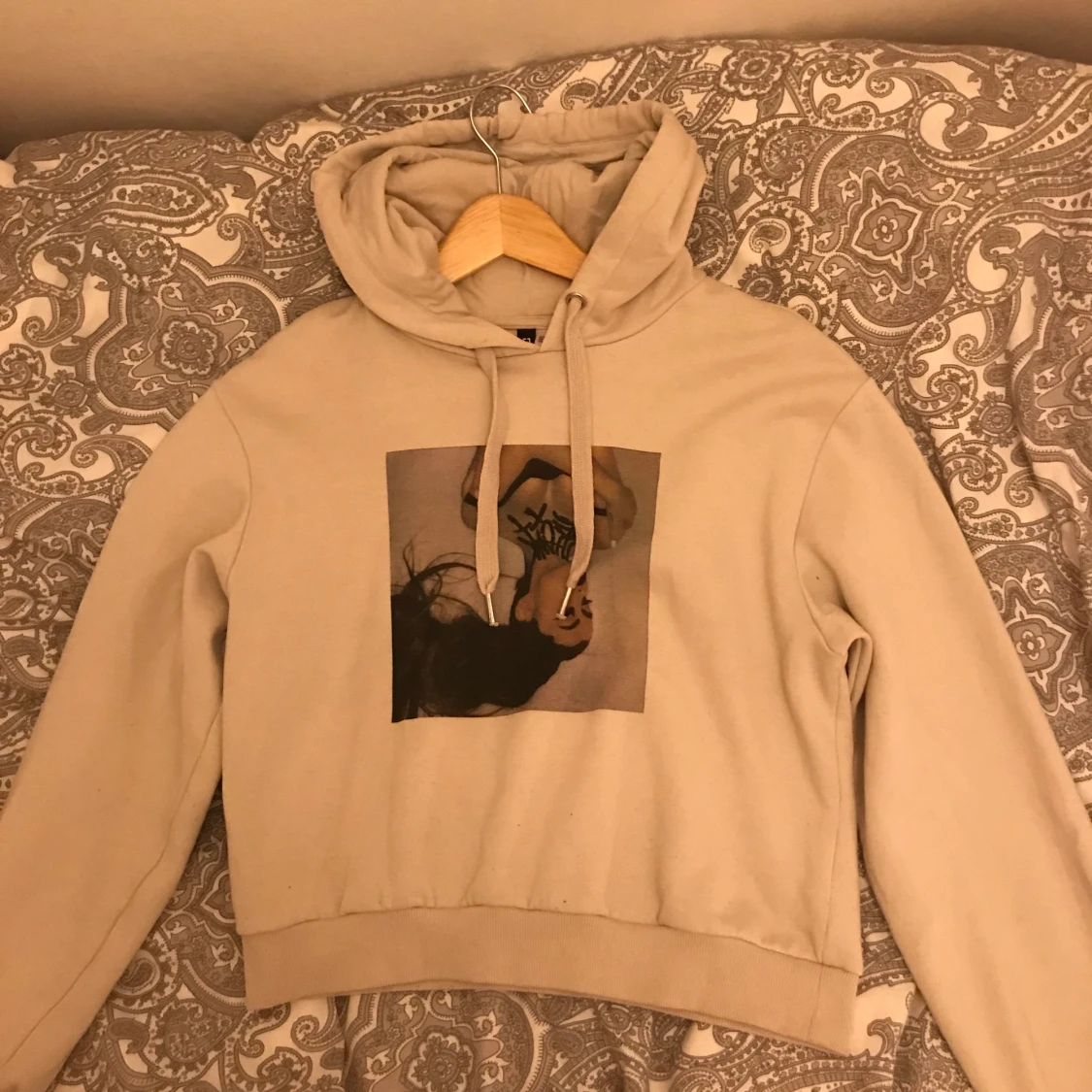 Ariana Grande hoodie