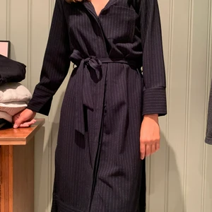 Marinblå Skjortklänning  - 150kr+72krfrakt