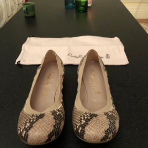 Ballerinaskor - Ballerinaskor, pretty ballerinas. Aldrig använda. Storlek 37