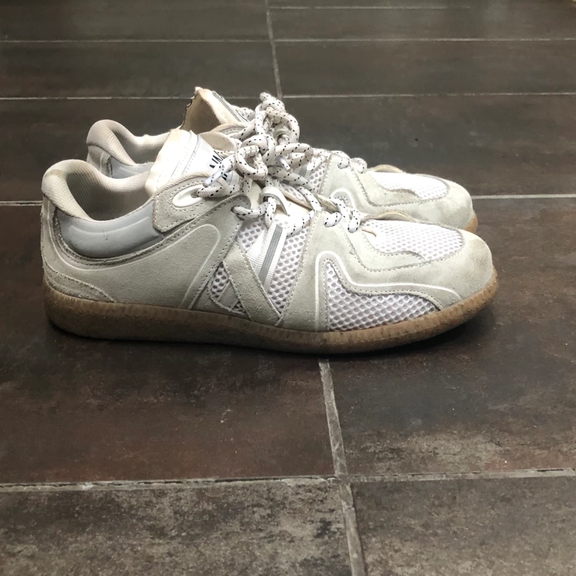 Sneakers från GANNI 