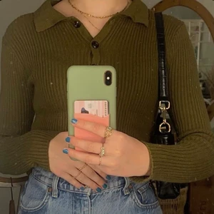 Tröja - Super fin stickad grön tröja, ett mycket bra skicka, bara använda några få gånger!💗 45 + frakt 