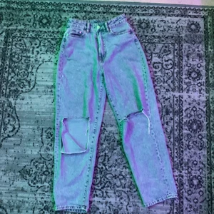 Håliga Jeans Dam - Har faktiskt inte använt dom särskilt mycket men jag har njutit av dom så länge dom har passat. 