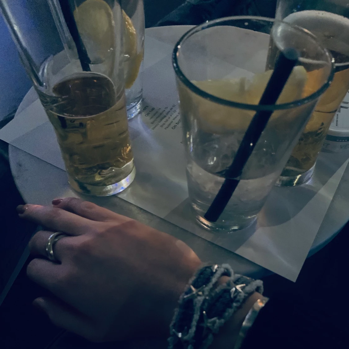 Jeansarmband med stjärnor